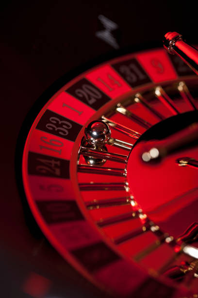 klik777 mobile app interface showing live blackjack and roulette tables on Android device